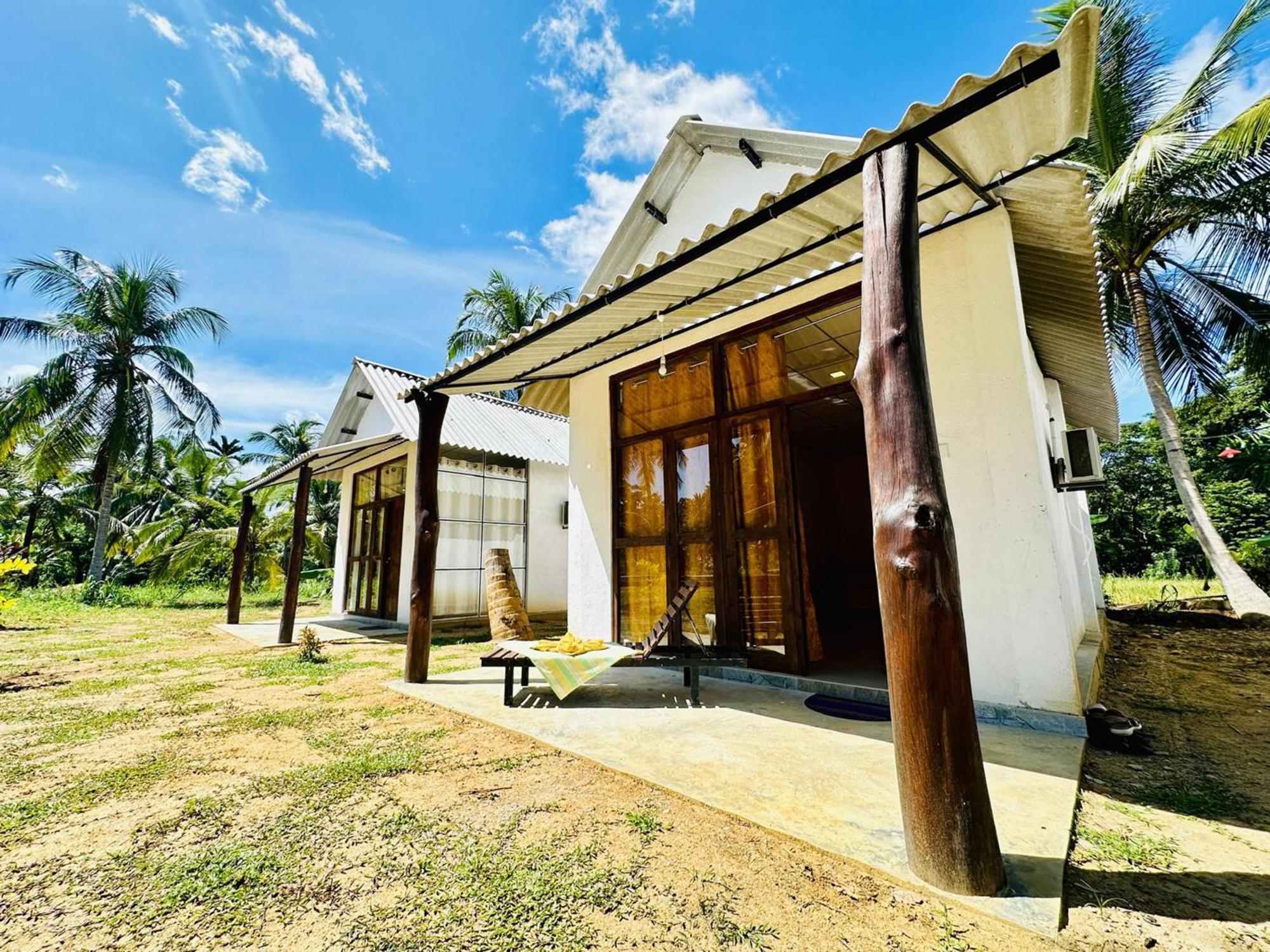 Share Safari&Homestay Udawalawe Exteriör bild